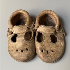Freshly Picked Size 4 Weathered Brown Mary Janes